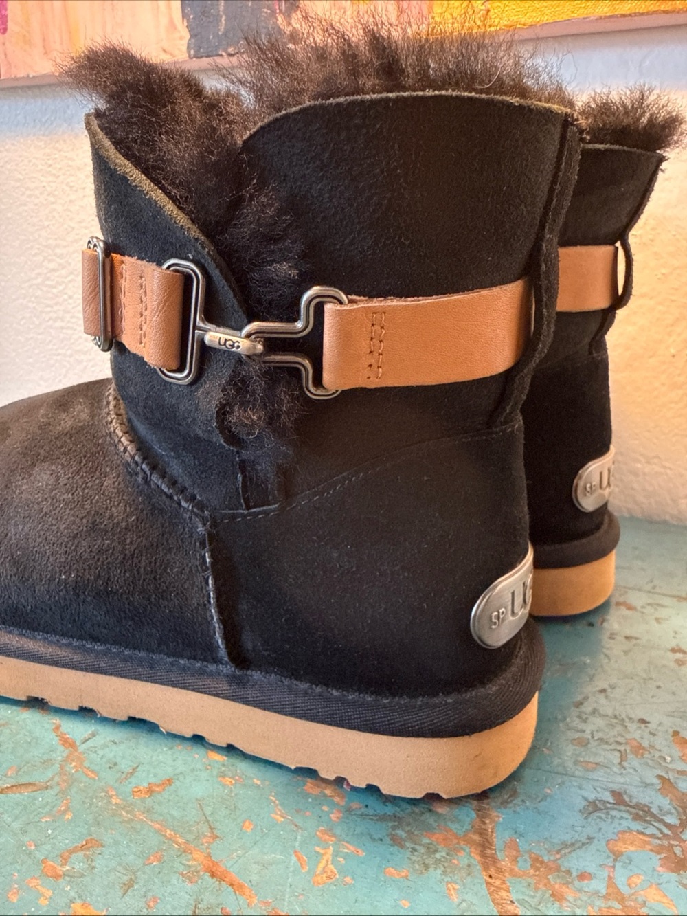 UGG Kids Black Boot with Chestnut Trim and Shearling